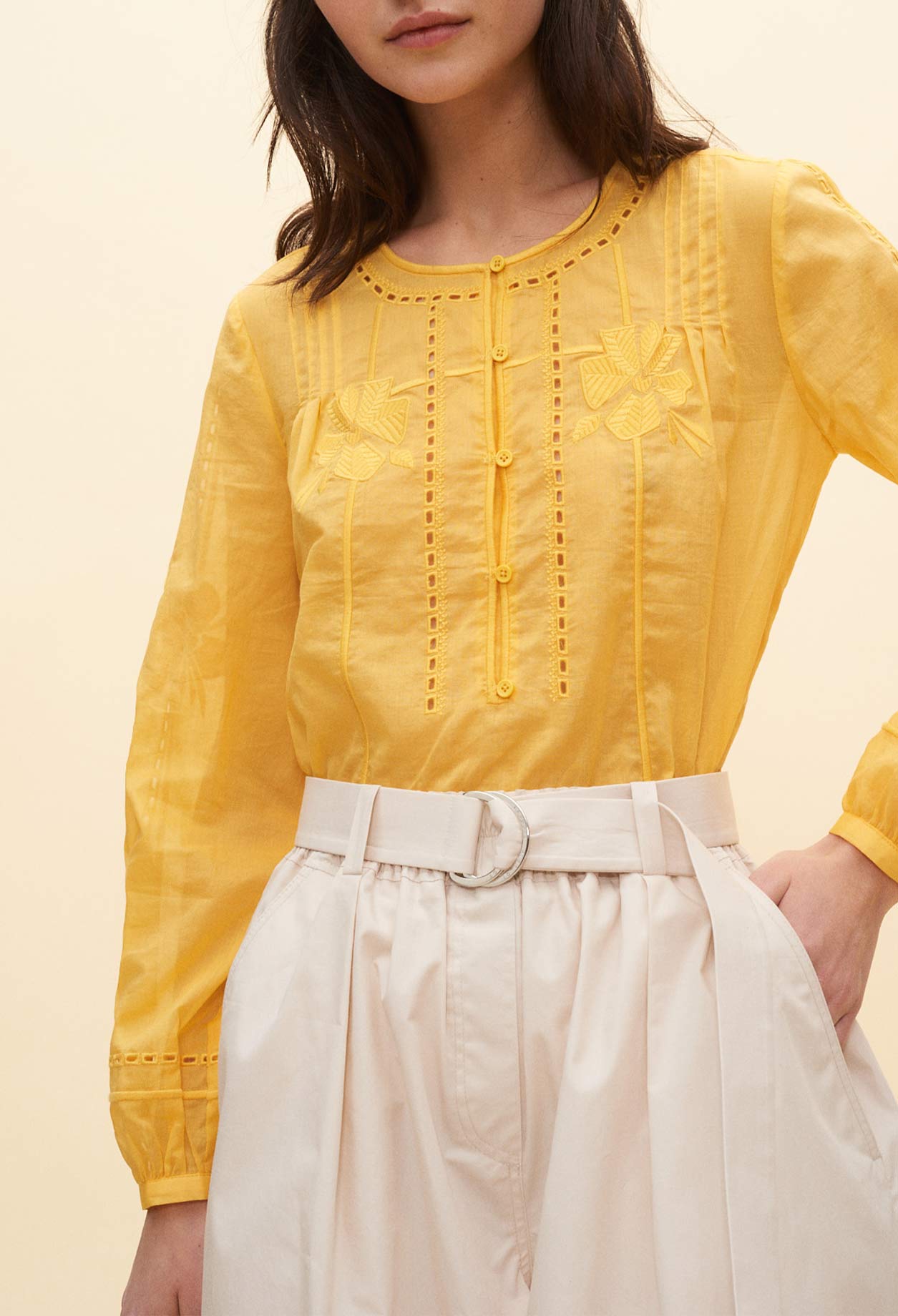 Corsage avec broderies anglaises Faume - seconde main