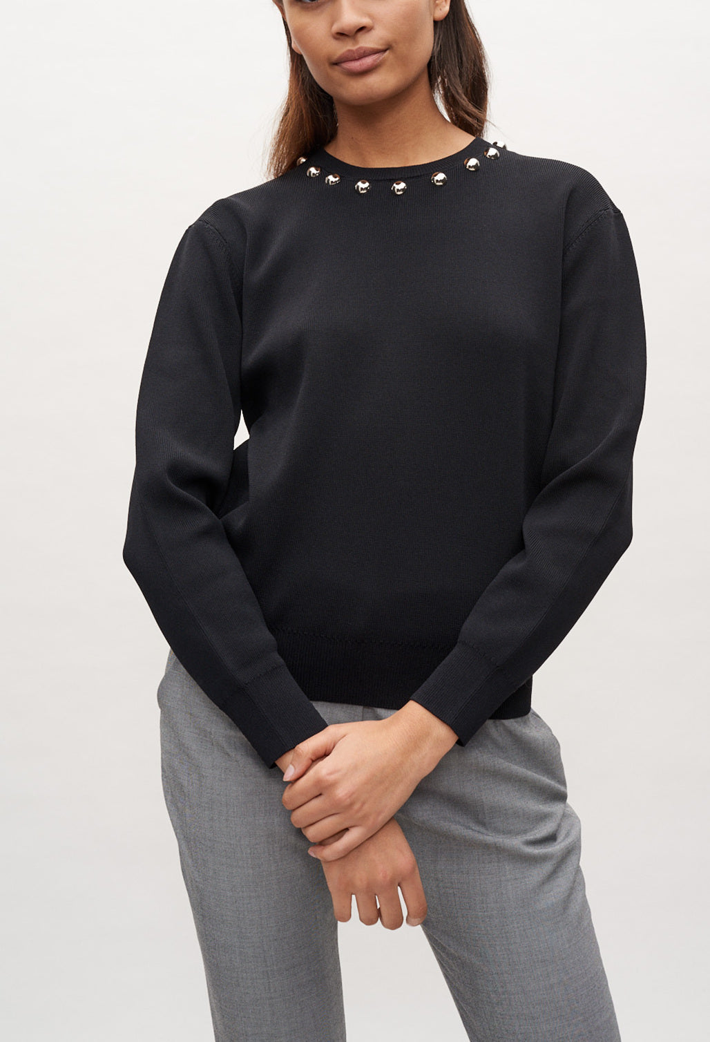 Pull orné de bouton-bijoux Faume - seconde main