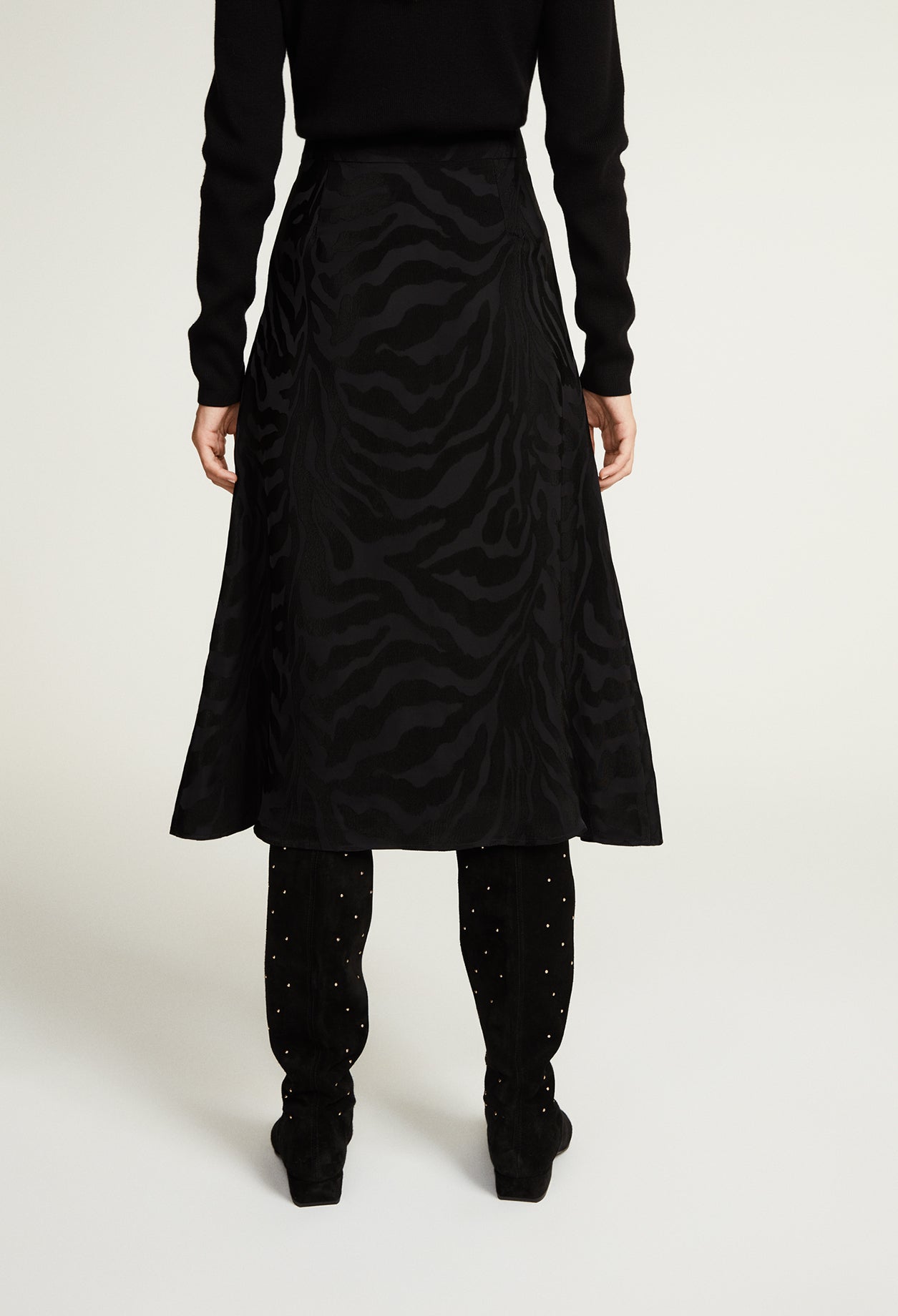 Jupe noire satinée Faume - seconde main