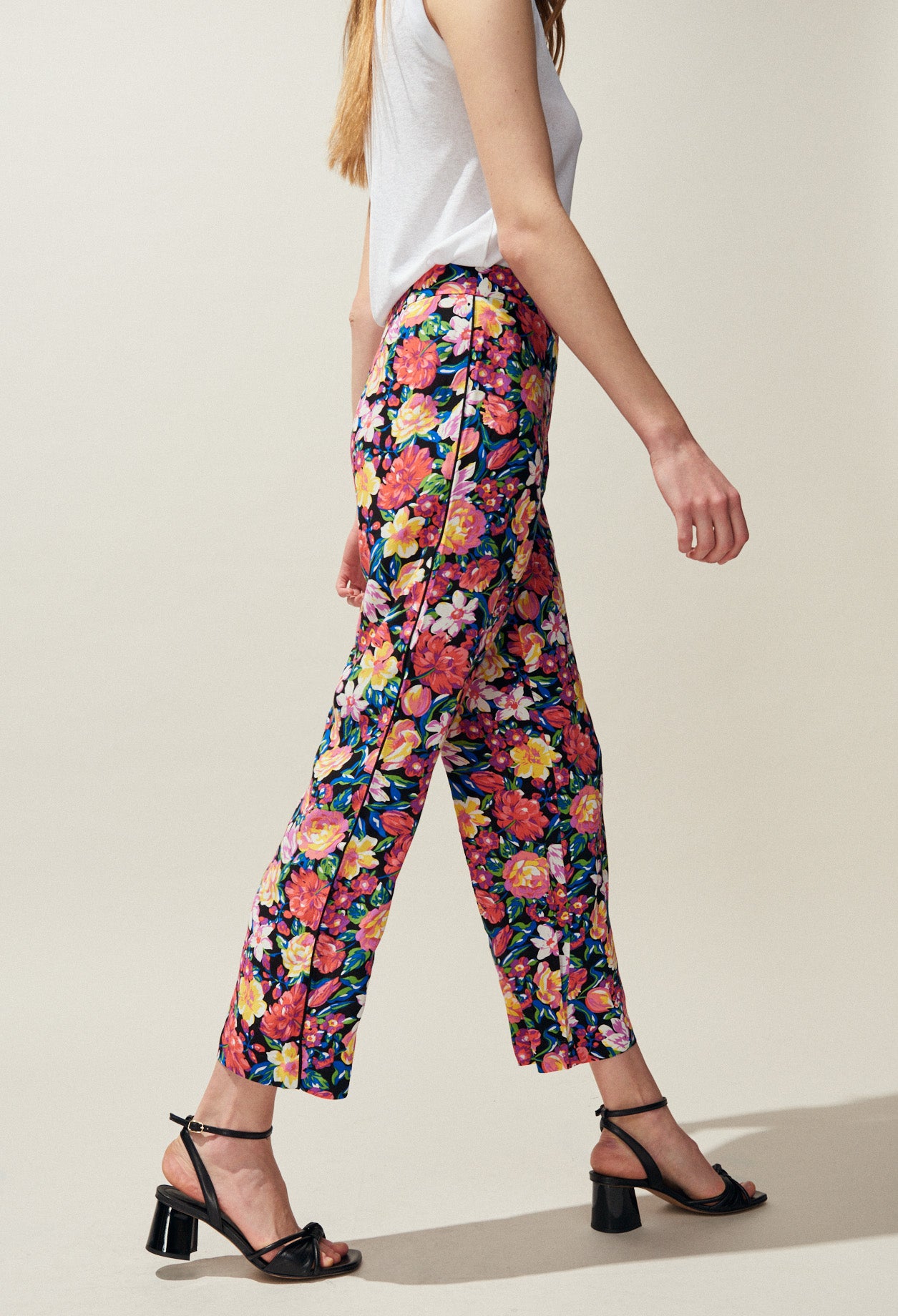 Pantalon fluide imprimé fleurs Faume - seconde main