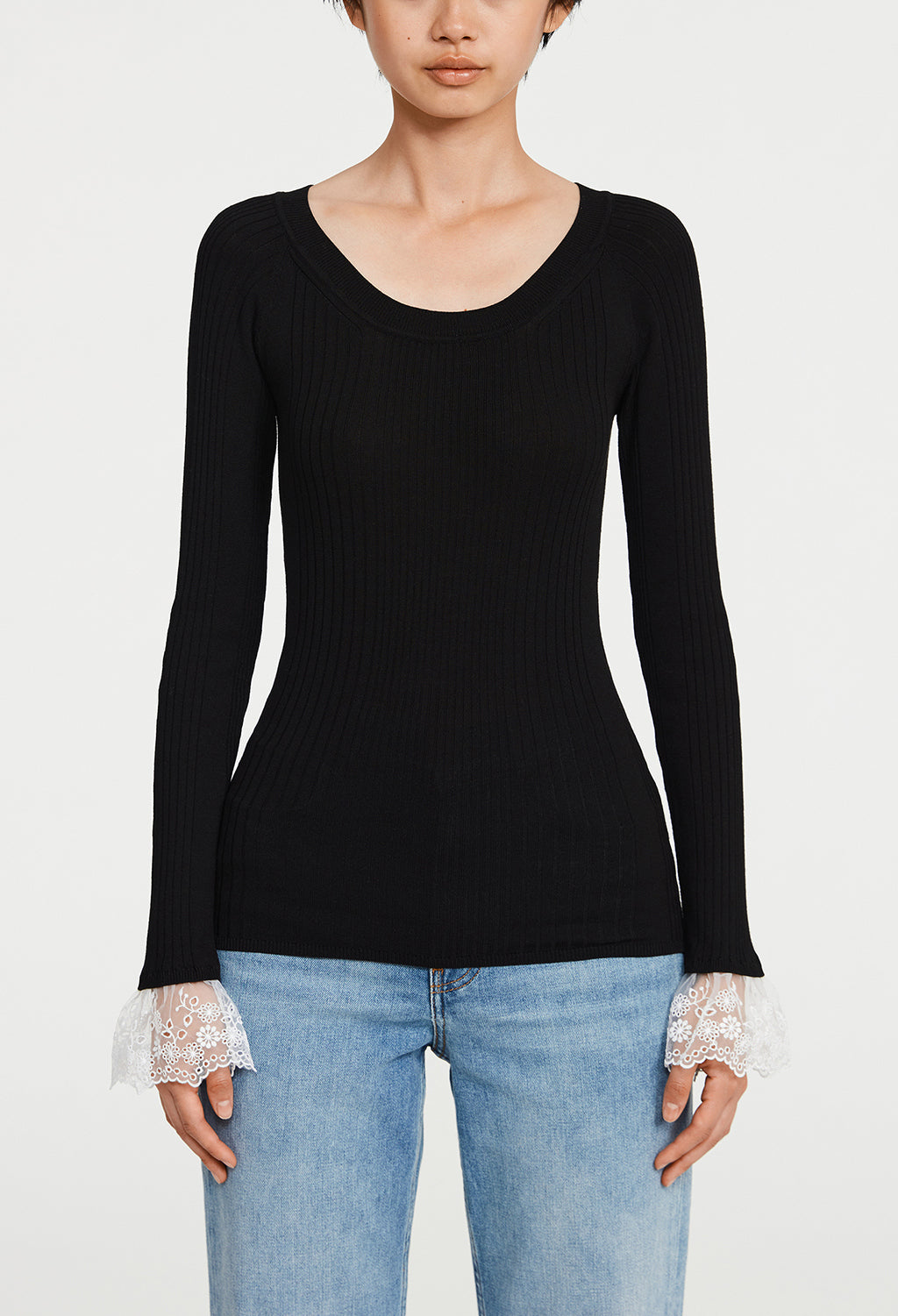 Pull noir maille détail dentelle Faume - seconde main