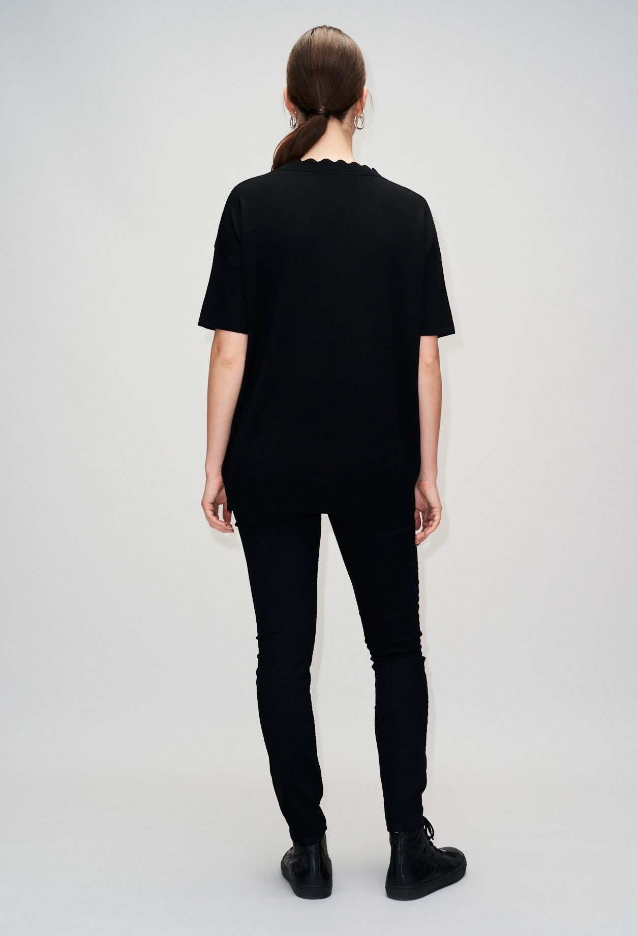 Pull détail dentelle col V Faume - seconde main