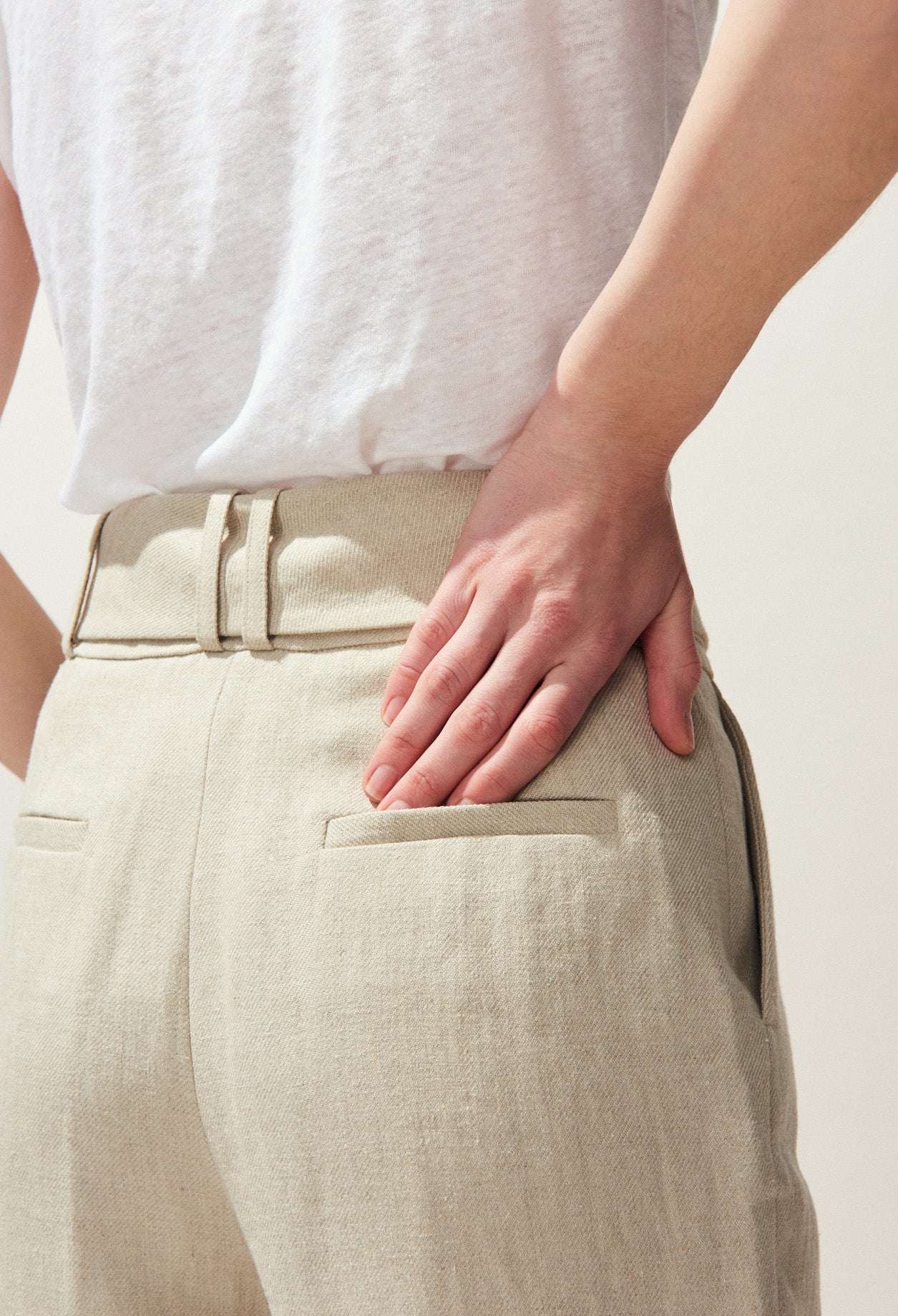 Pantalon taille haute ceinturé en lin Faume - seconde main