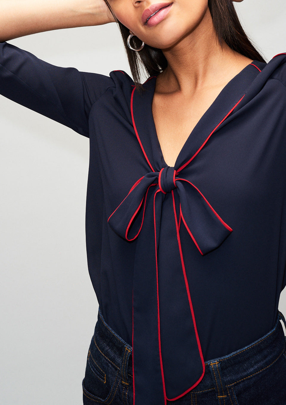 Blouse encolure V à nouer Faume - seconde main