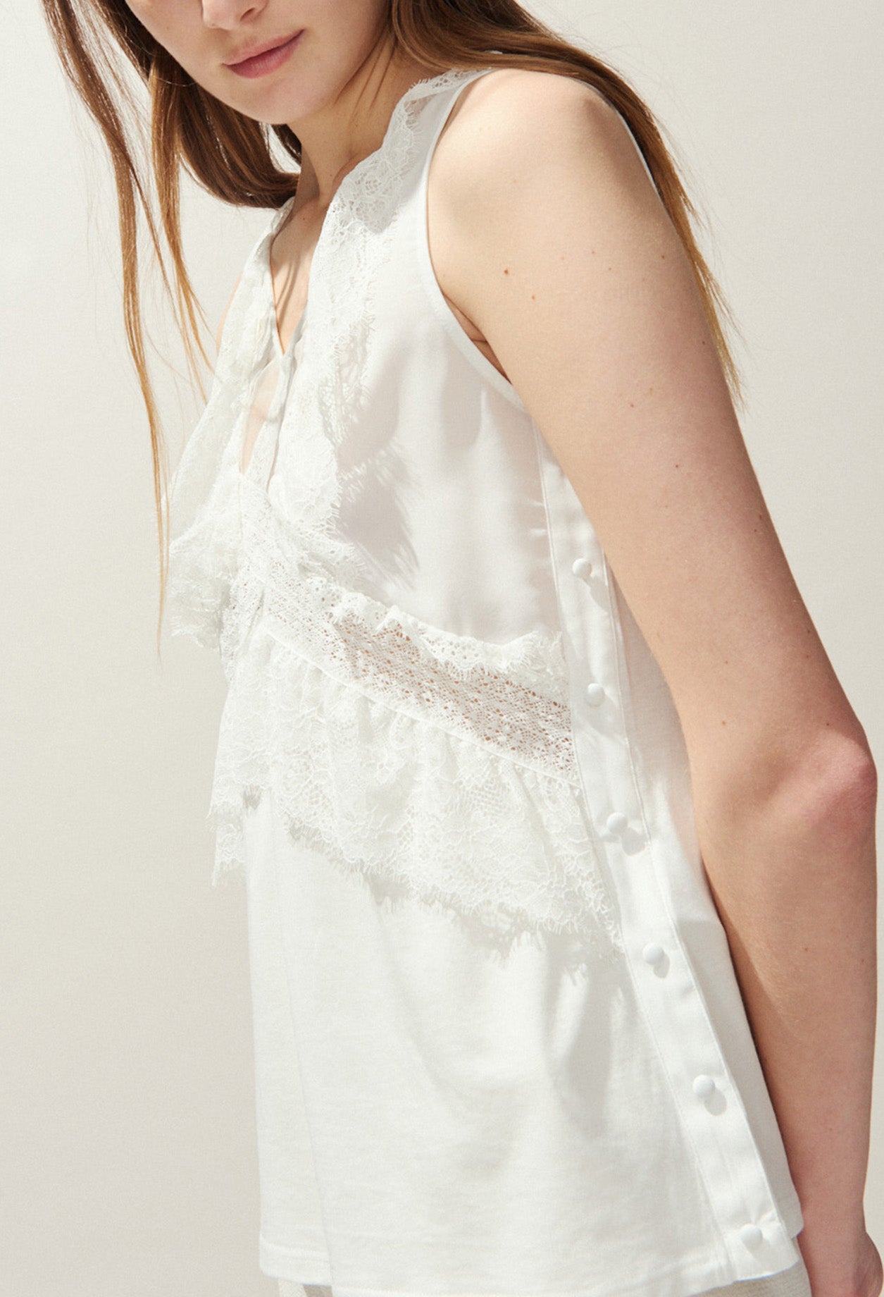 T-shirt sans manches à volants dentelle Faume - seconde main