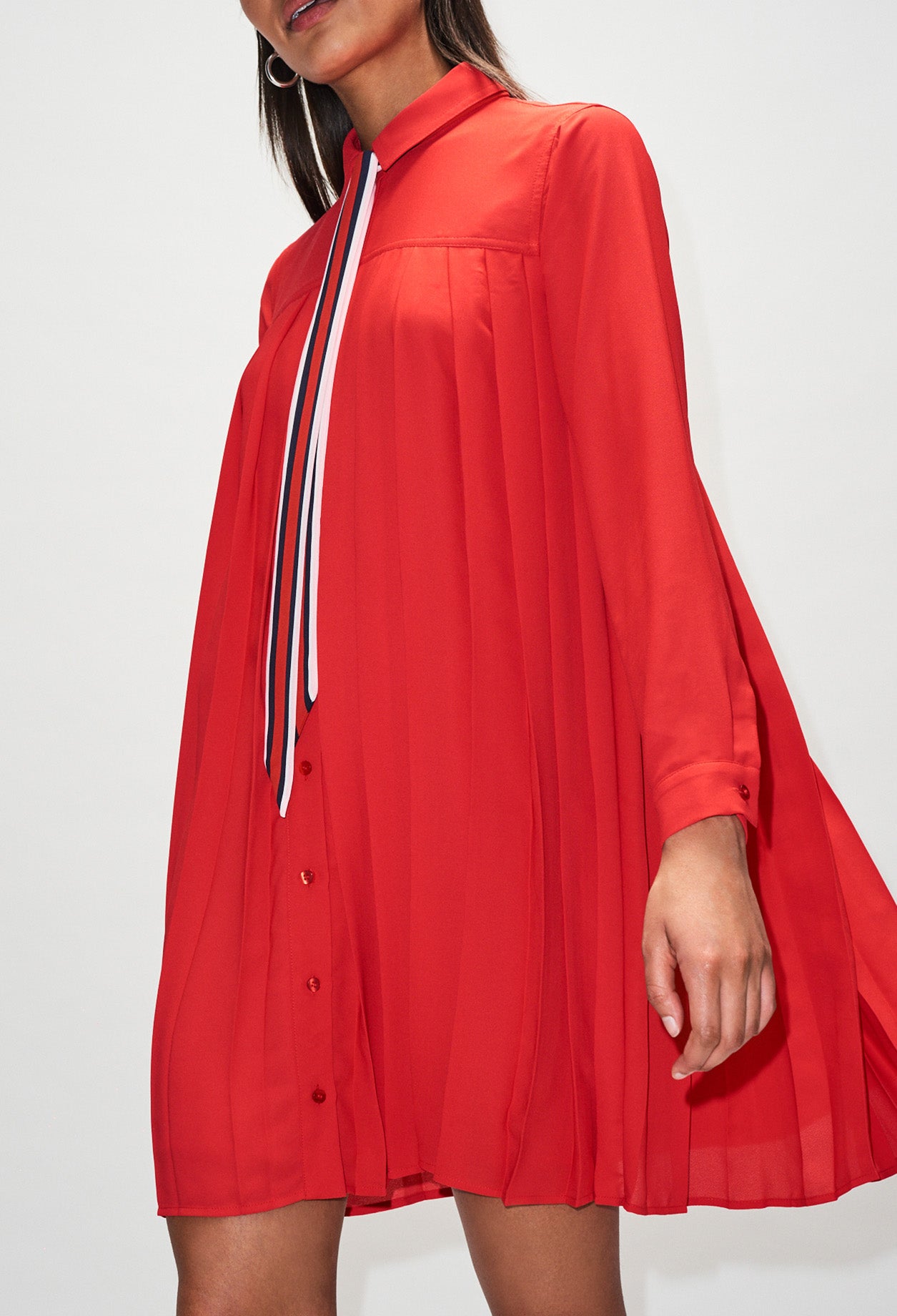 Robe chemise plissée détail lavallière Faume - seconde main