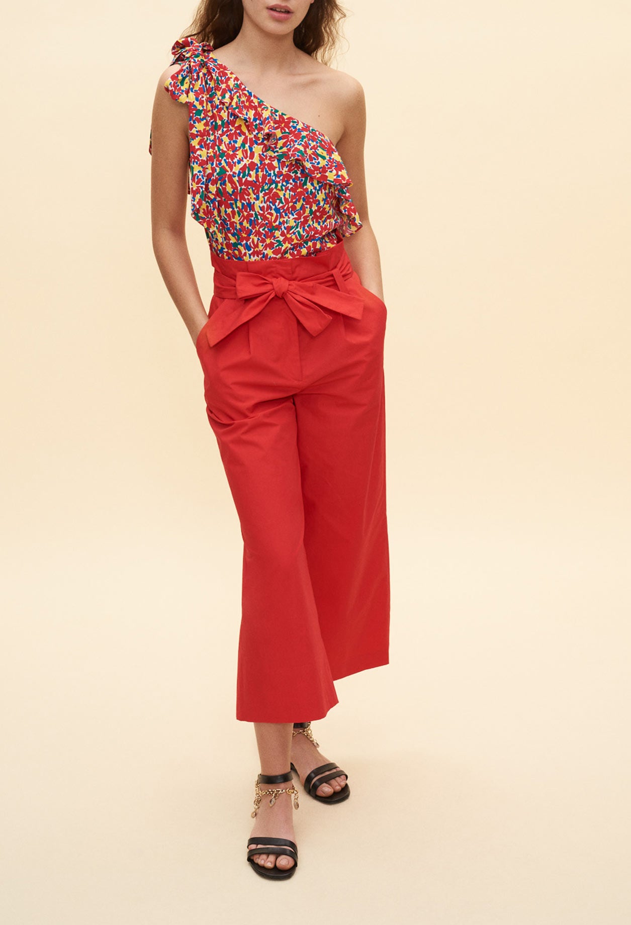 Top fleuri asymétrique Faume - seconde main