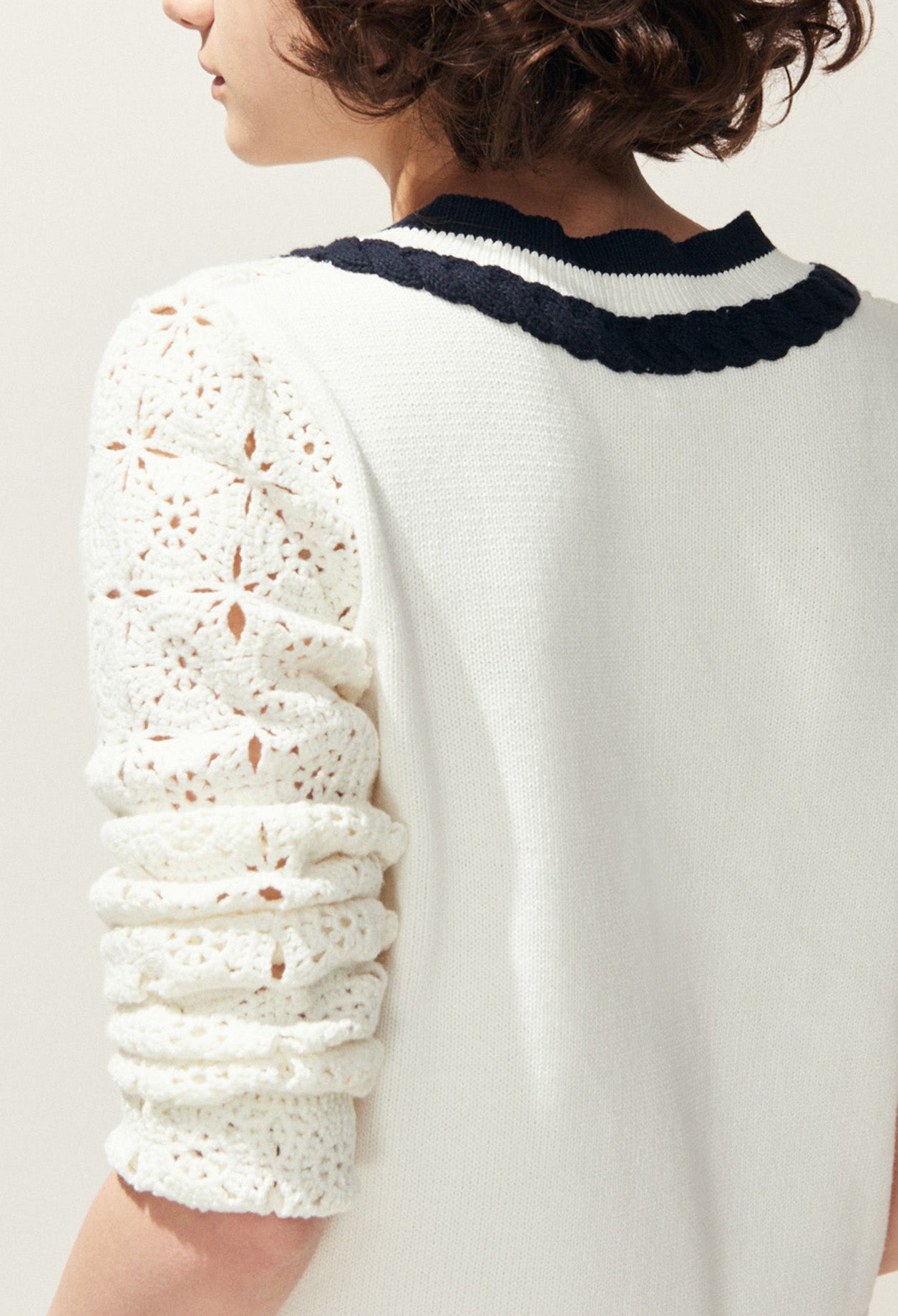 Pull col V en maille ajourée Faume - seconde main