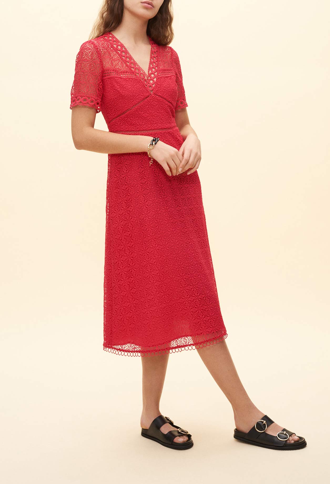 Robe longue en guipure rouge Faume - seconde main