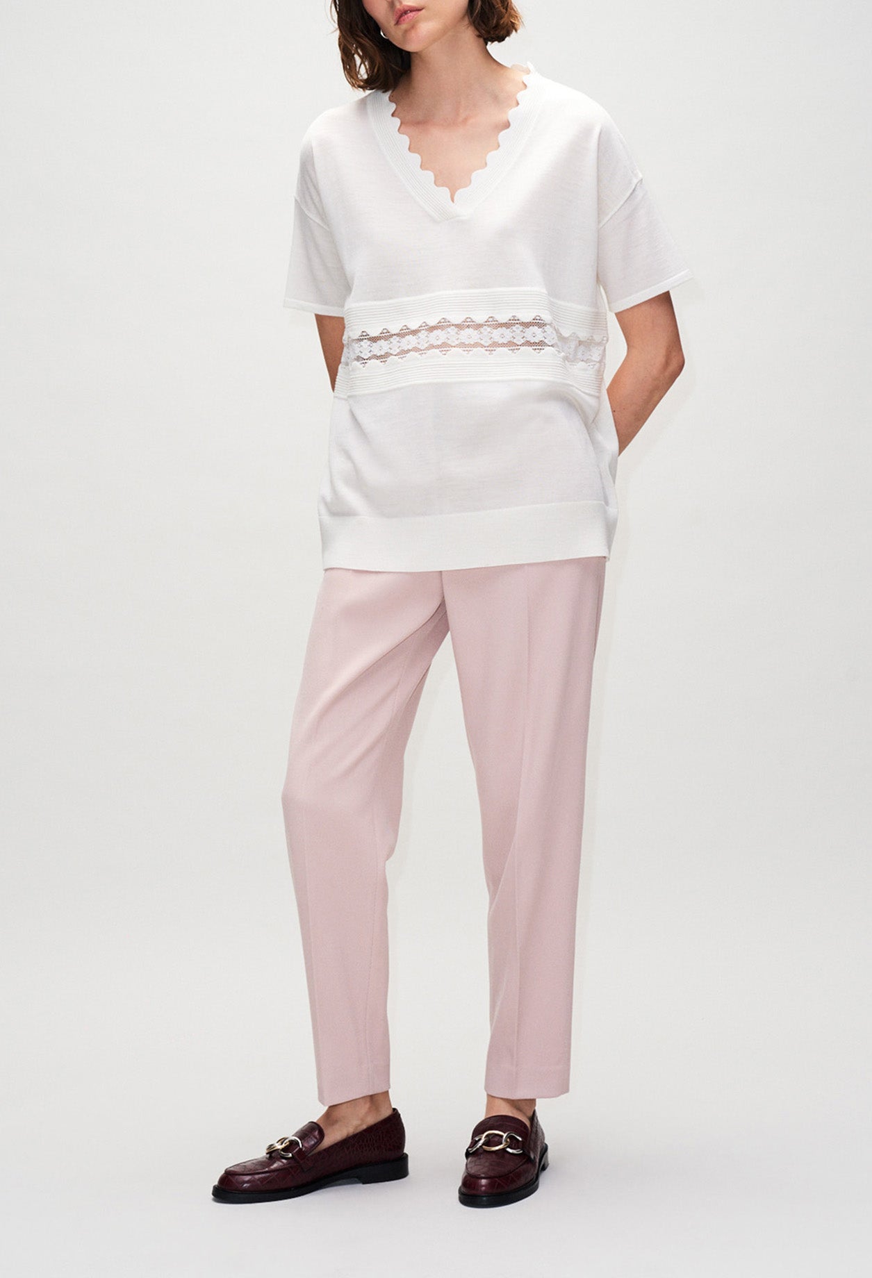 Pull détail dentelle col V Faume - seconde main