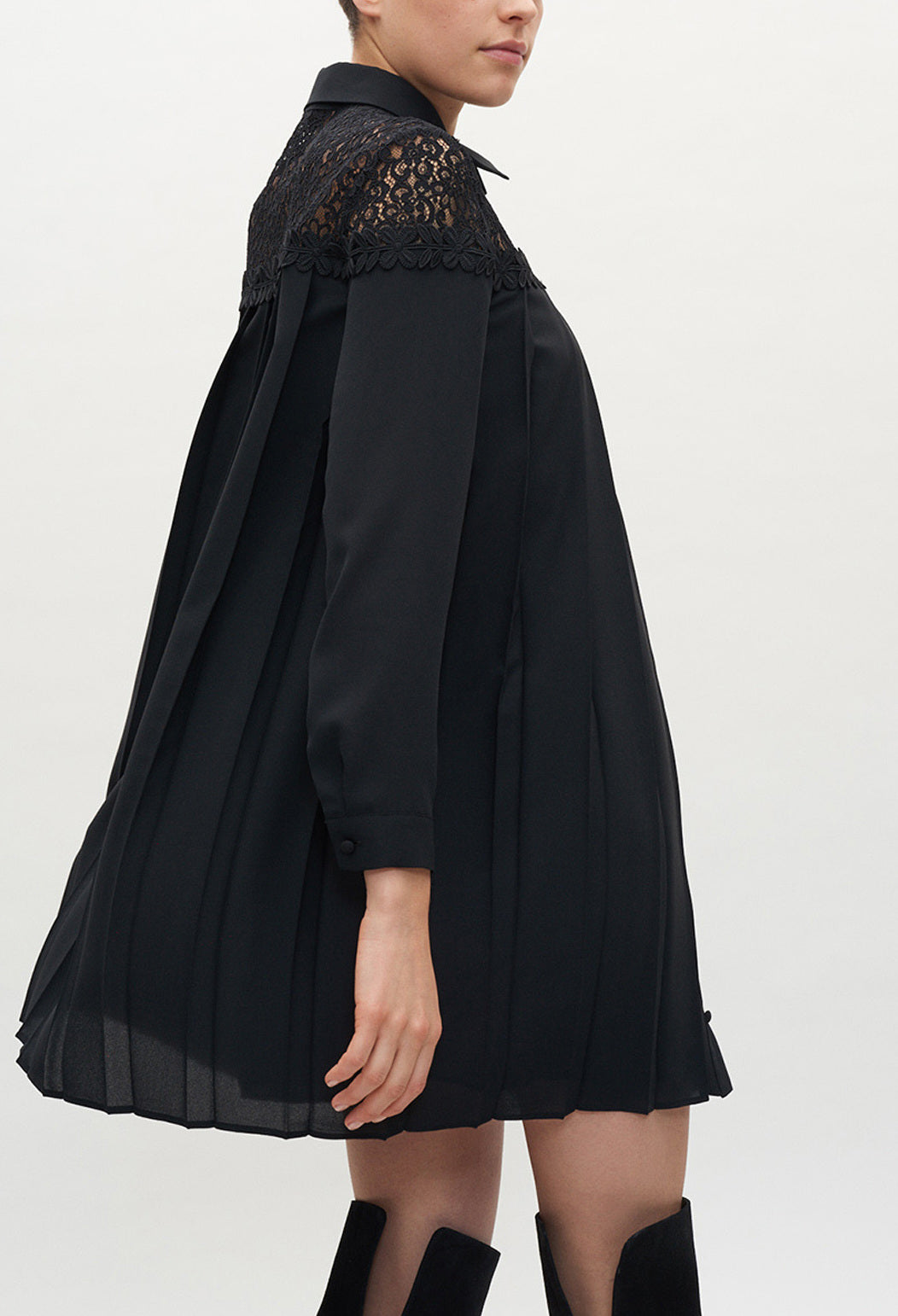 Robe noire plissée Faume - seconde main