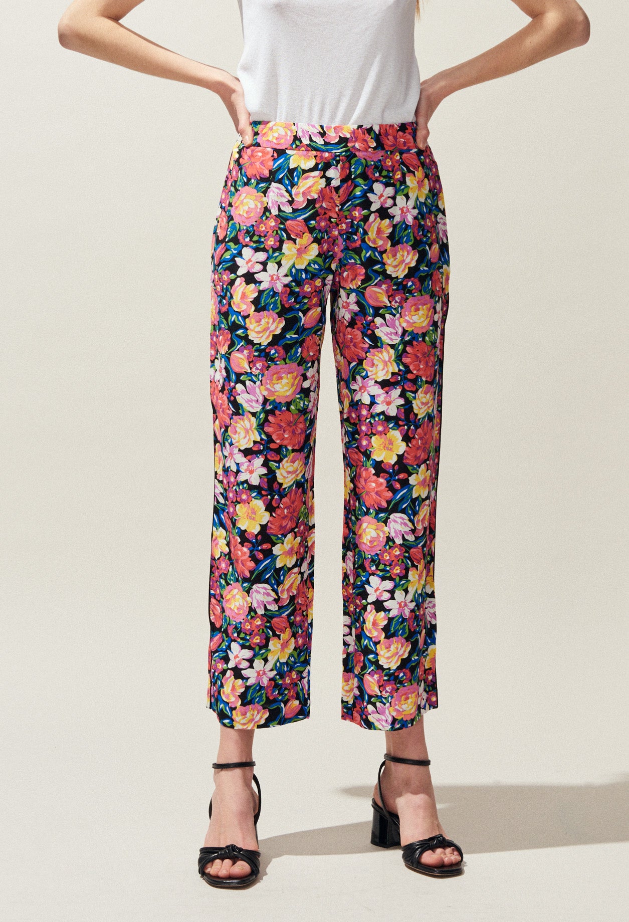 Pantalon fluide imprimé fleurs Faume - seconde main