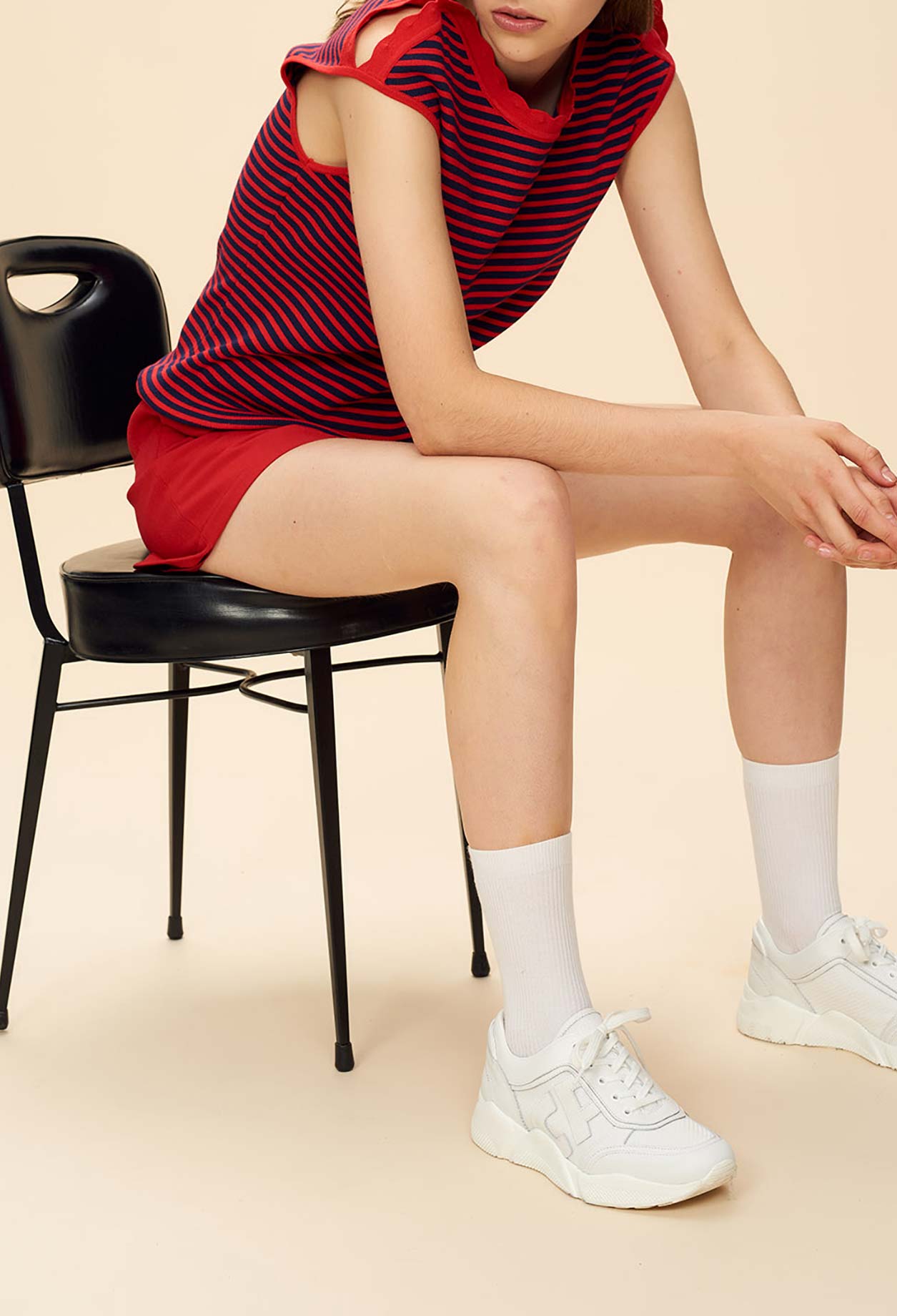 Pull entreouvert sur l'épaule Faume - seconde main