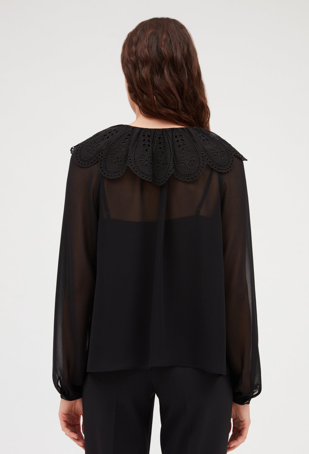 Blouse noire large col Faume - seconde main
