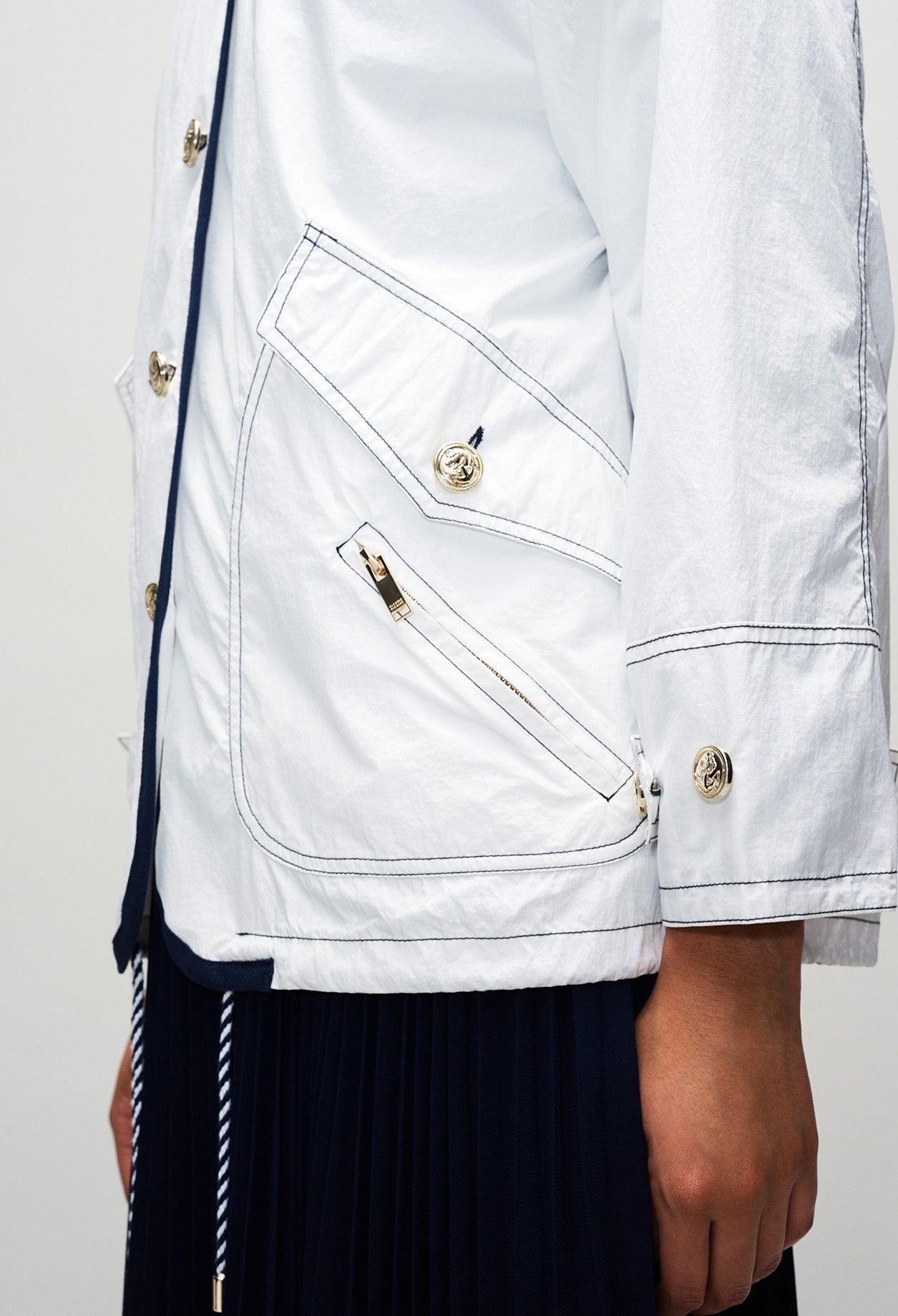 Coupe-vent à surpiqures et boutons dorés Faume - seconde main