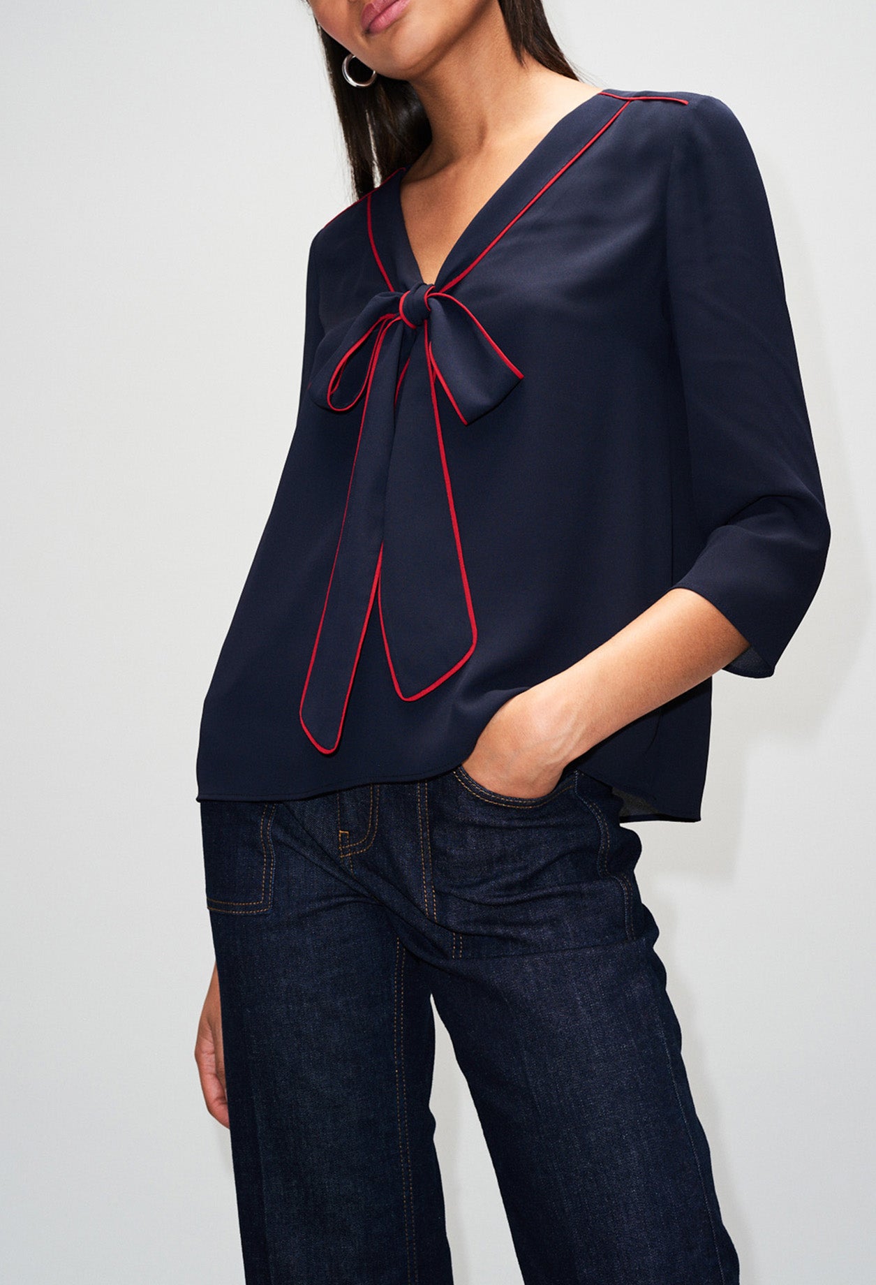 Blouse encolure V à nouer Faume - seconde main