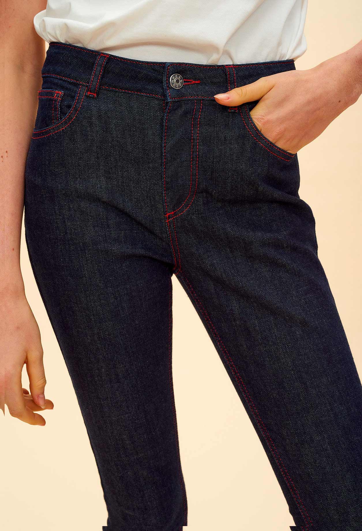 Jean brut à boutons surpiqûre contrastée Faume - seconde main