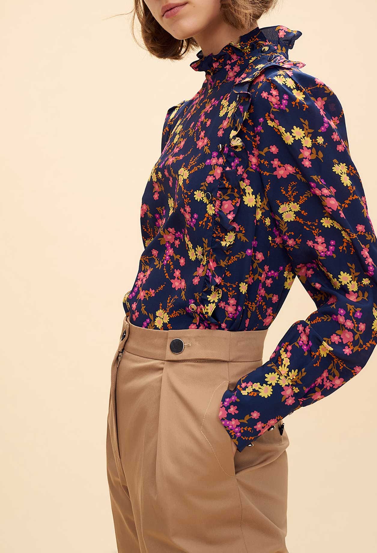 Top en soie col victorien imprimé fleurs Faume - seconde main