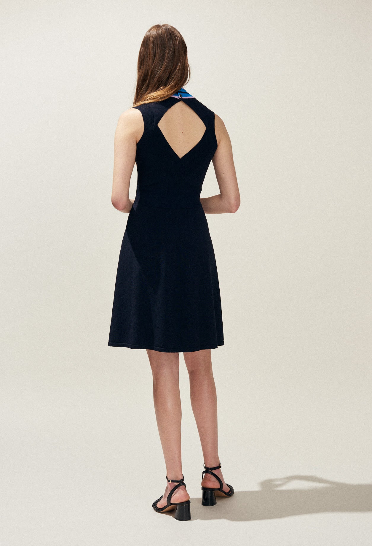 Robe maille cintrée à bandes colorées Faume - seconde main