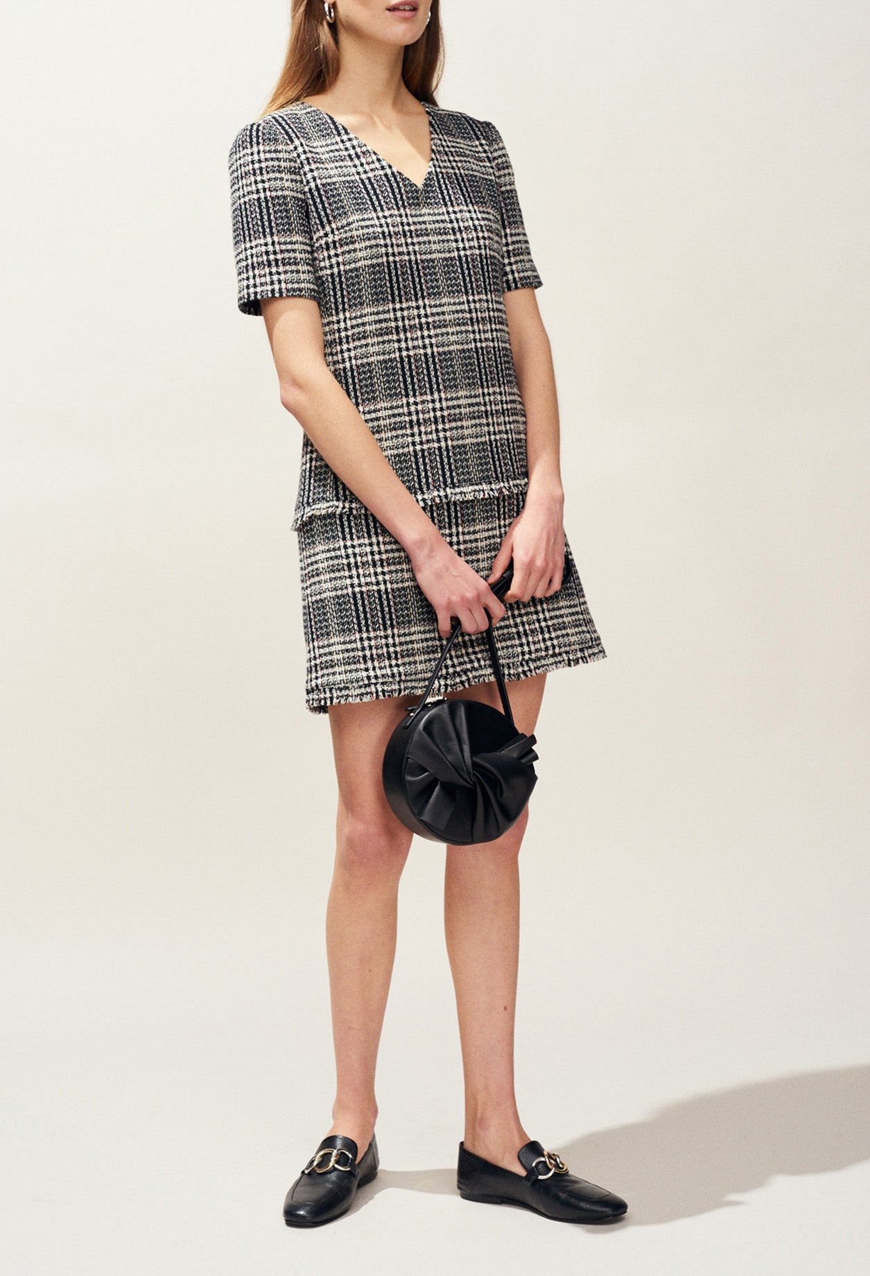 Robe droite en tweed frangée col V Faume - seconde main