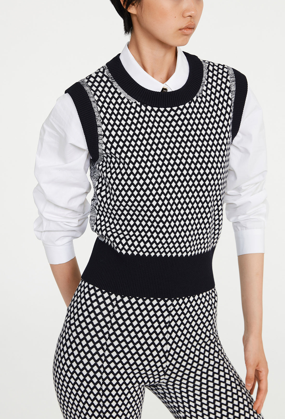 Pull sans manche à motifs graphiques Faume - seconde main