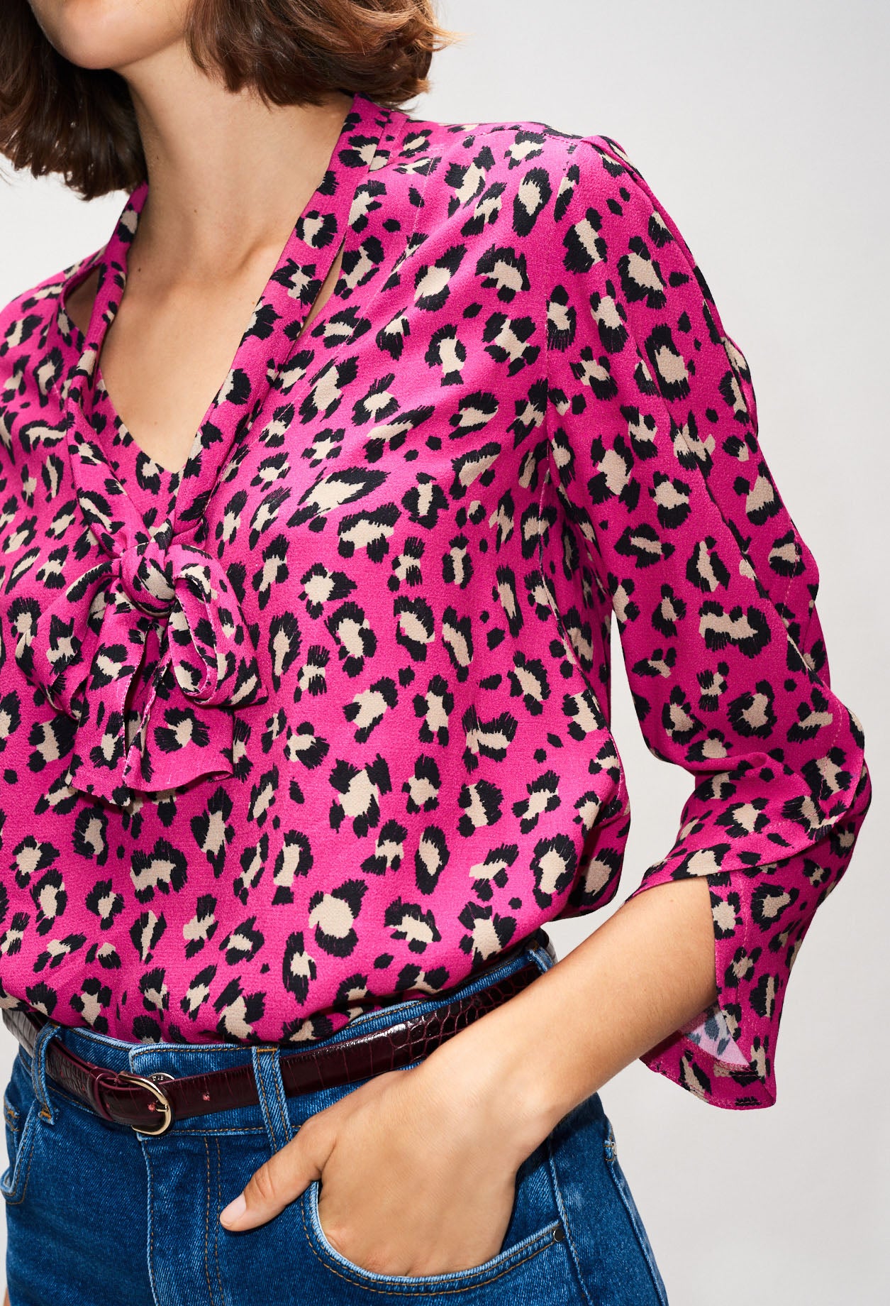 Chemise à col noué imprimé léopard Faume - seconde main