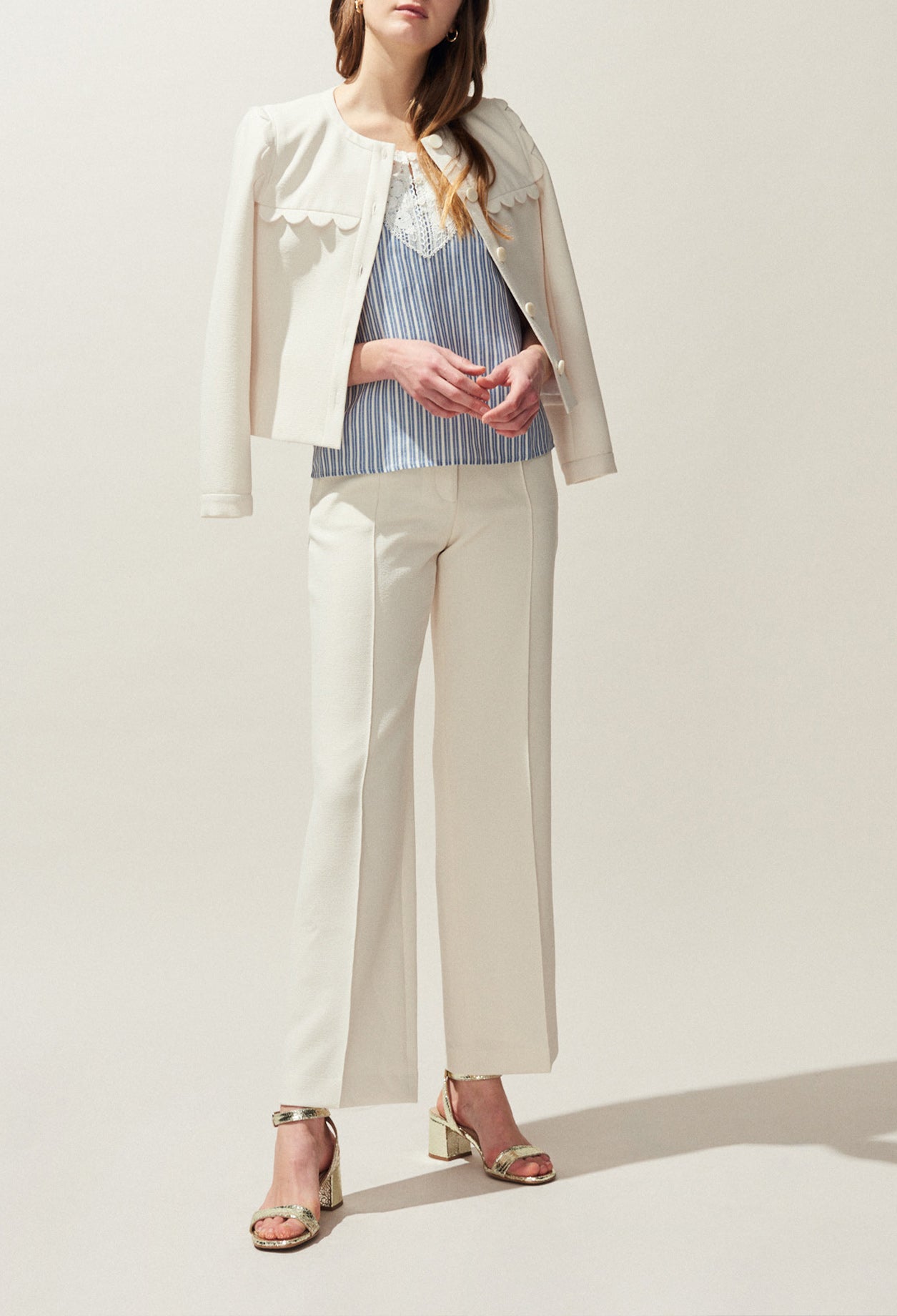 Veste courte écru détail de coquilles Faume - seconde main