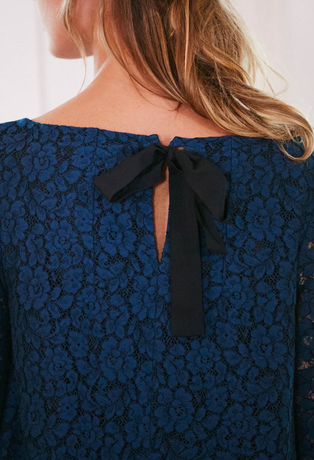 ROBE RIFIFI DENTELLE Faume - seconde main