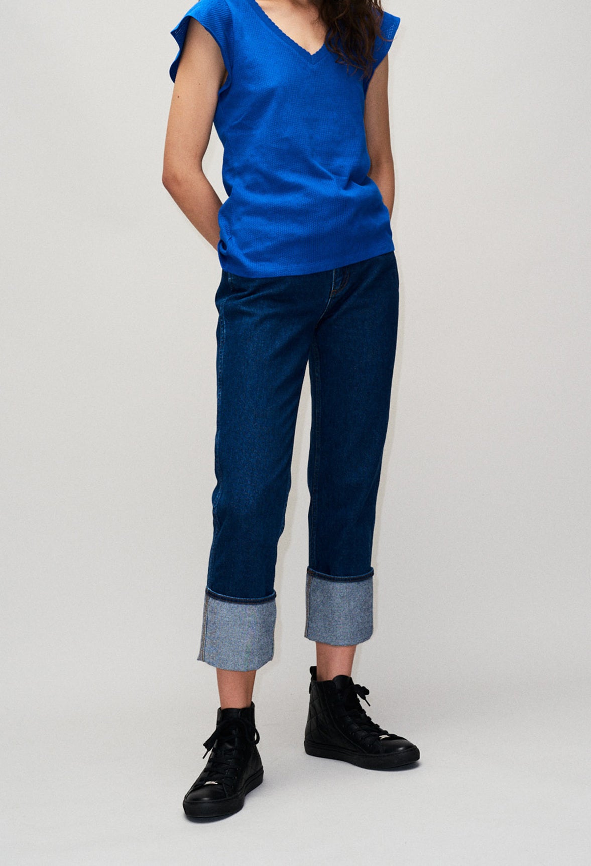 T-shirt col V Faume - seconde main