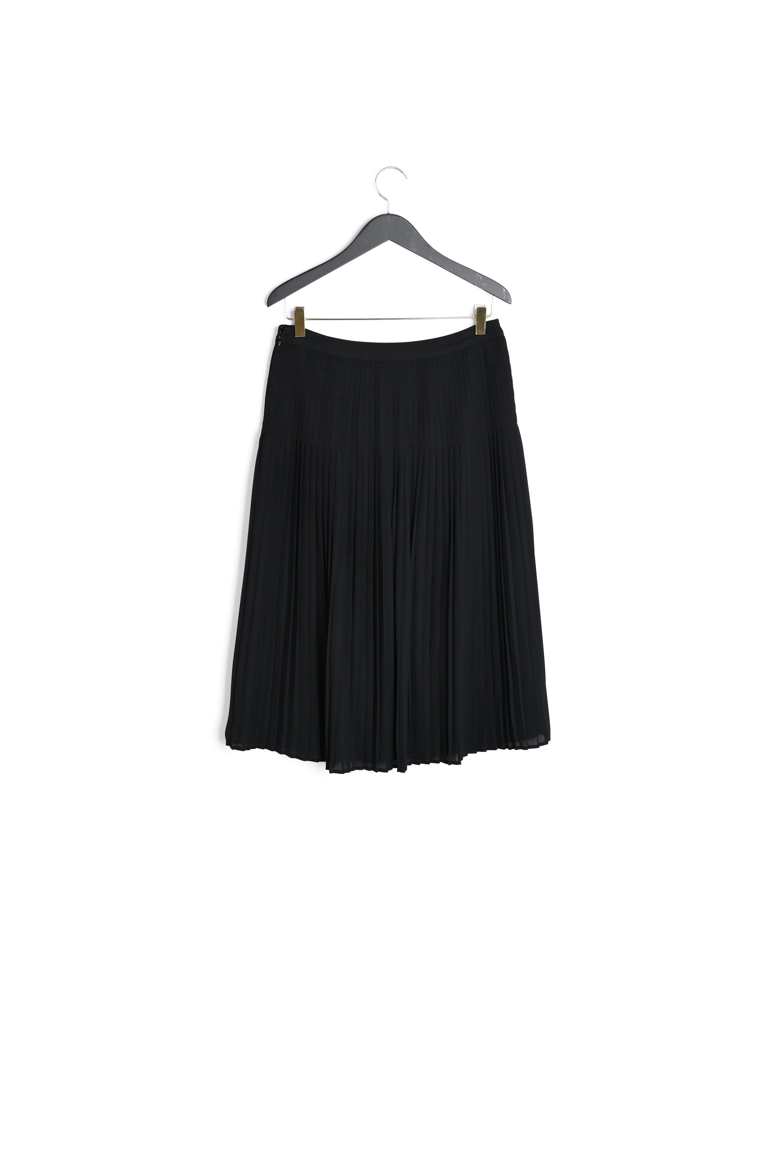 Jupe mi-longue plissée noire Faume - seconde main