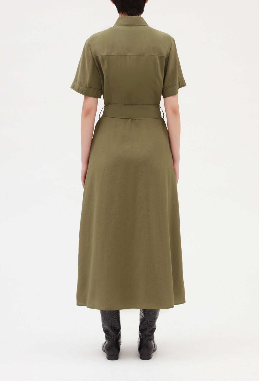 Robe midi fluide manches courtes Faume - seconde main