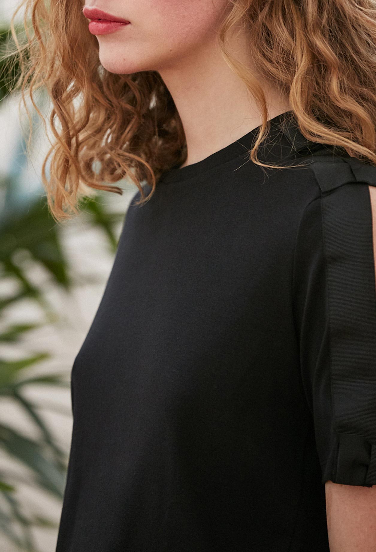 T SHIRT TOMOKO Faume - seconde main