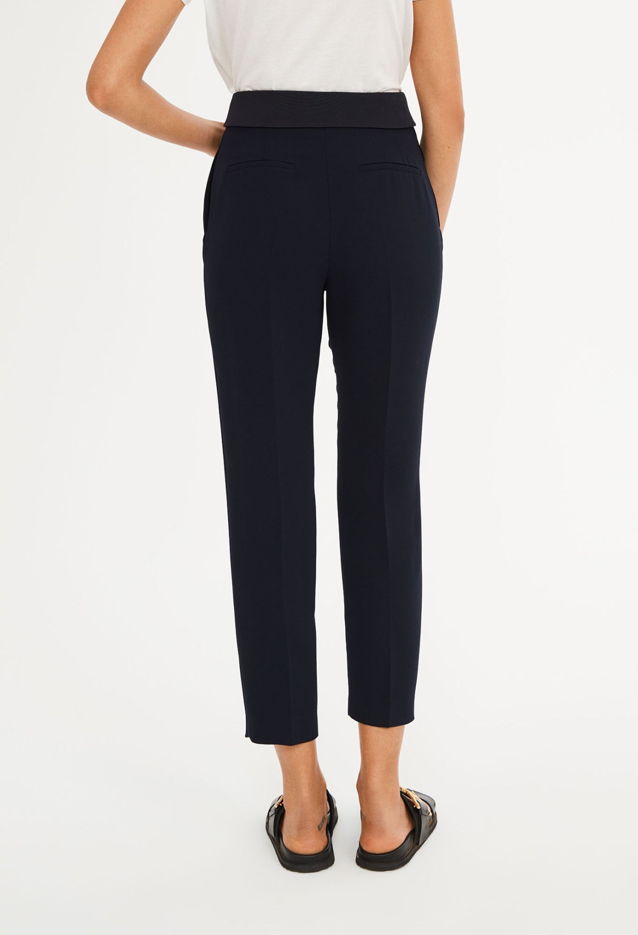 Pantalon tailleur carotte Faume - seconde main