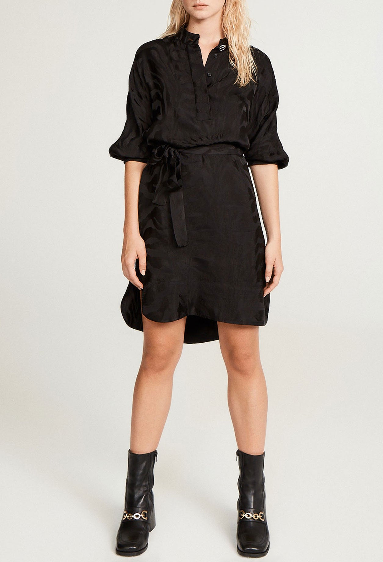 Robe noire satinée Faume - seconde main